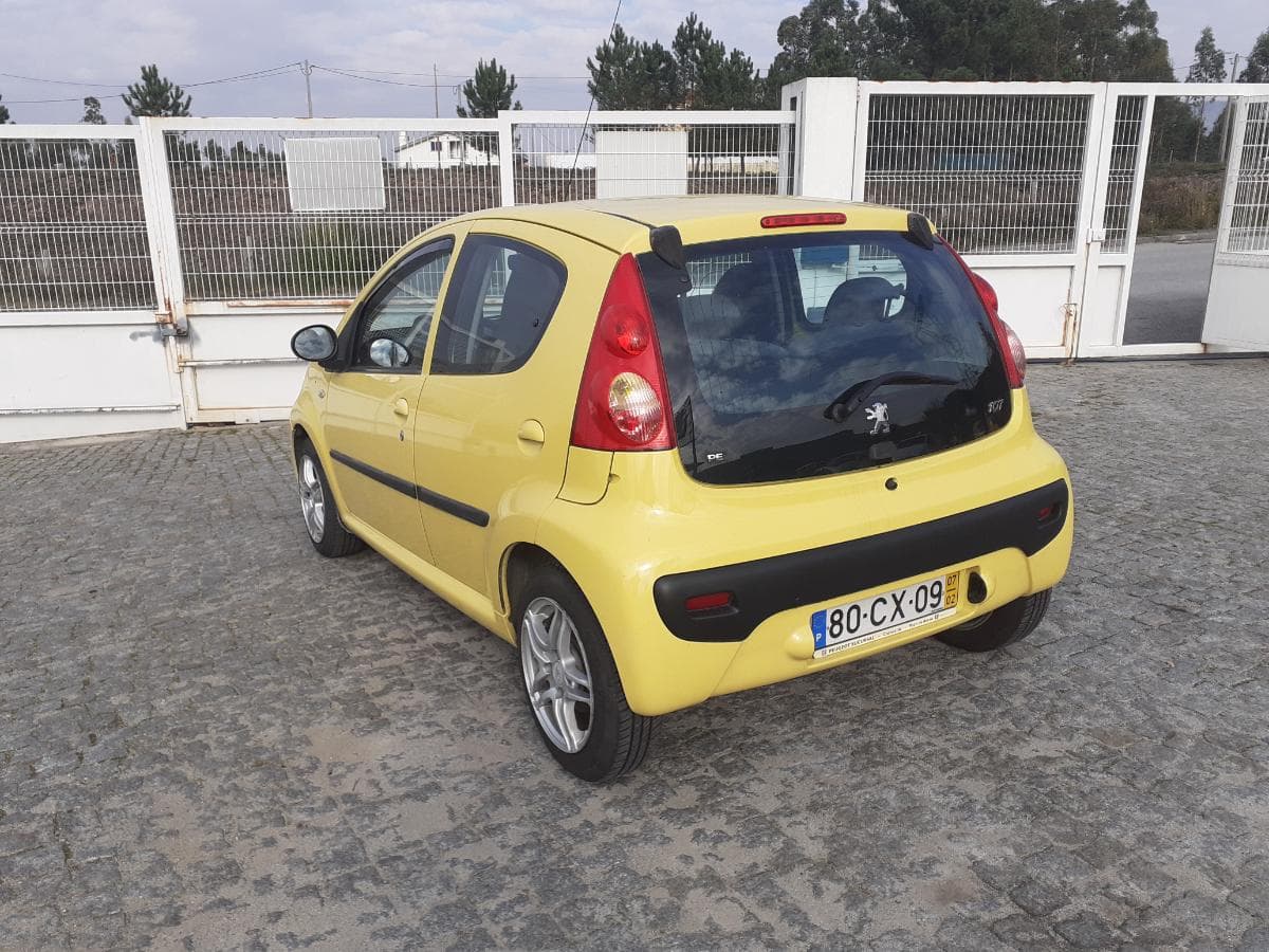 Peugeot 107 1.0 · Ano 2007 — imagem 6