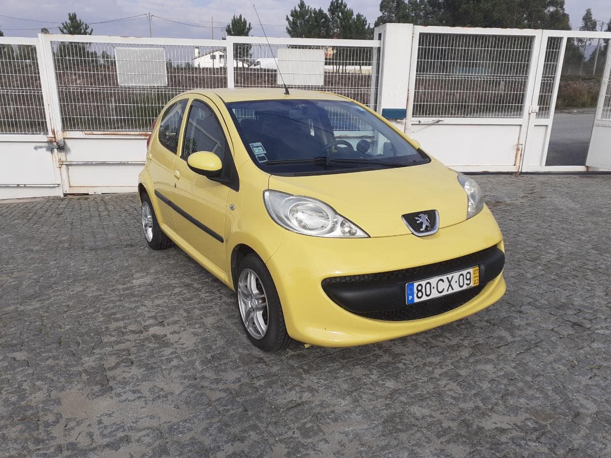 Peugeot 107 1.0 · Ano 2007 — imagem 3