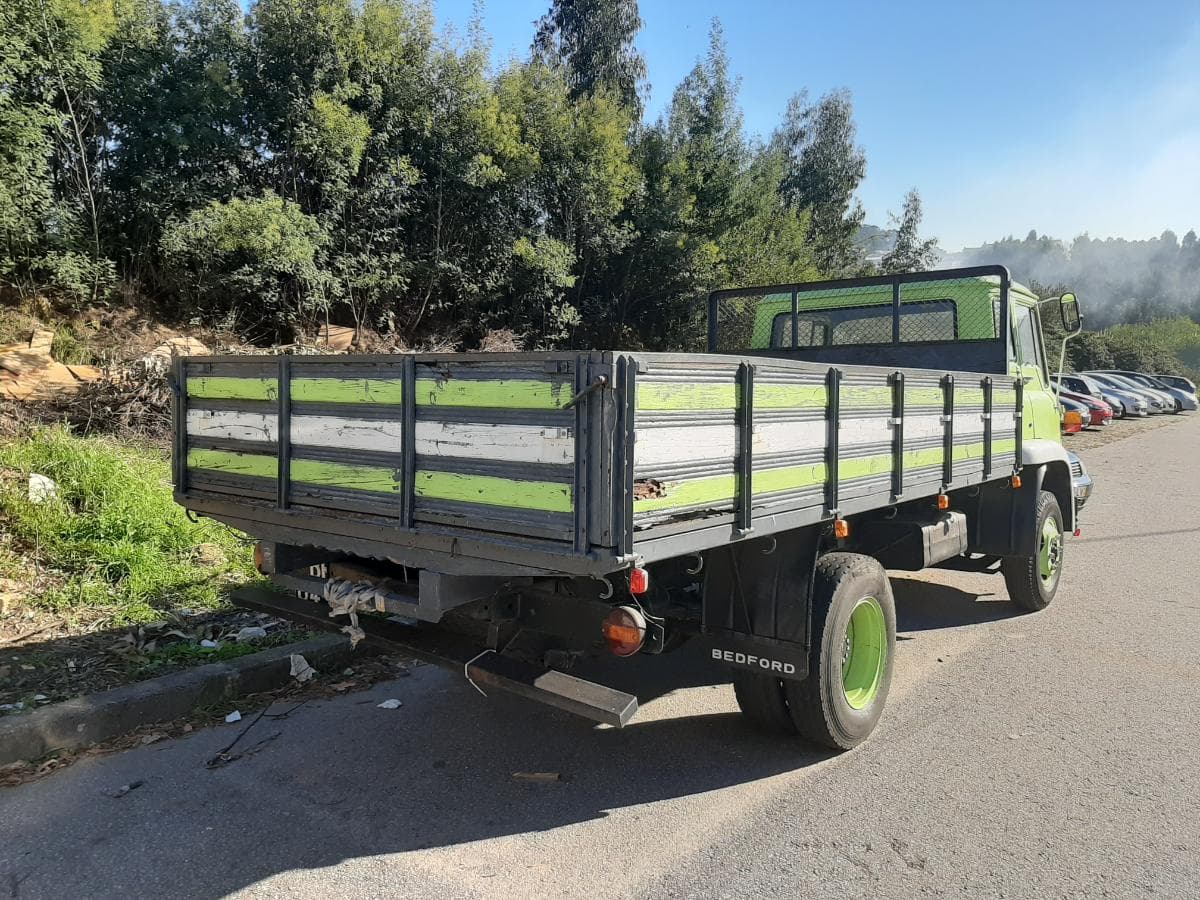 Bedford MK 570 · Ano 1981 — image 6