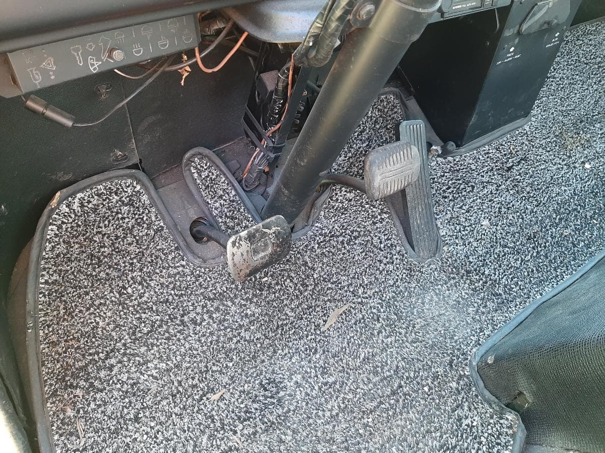 Bedford MK 570 · Ano 1981 — image 15