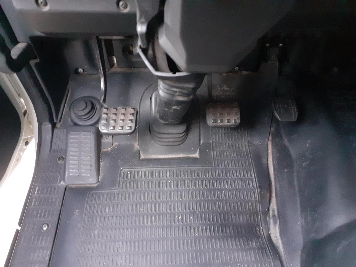 Iveco ML 75 · Ano 1998 — image 15
