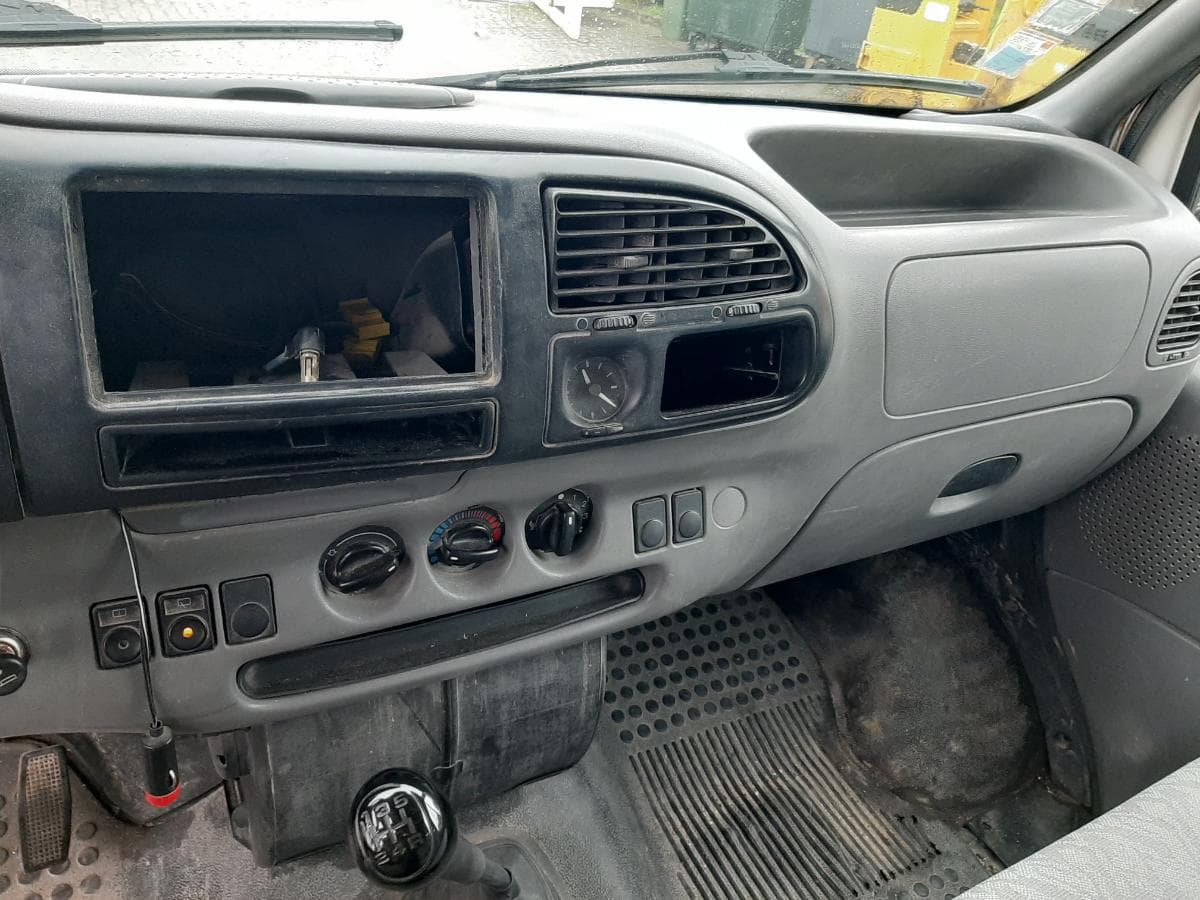 Ford Transit 2.5 DI — imagen 11
