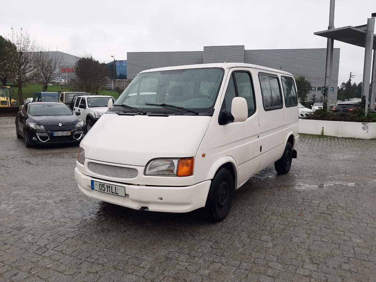 Ford Transit 2.5 DI — imagen 3