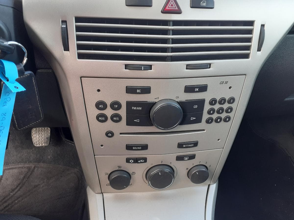 Opel Astra H 1.3 CDTI · Ano 2007 — imagen 14