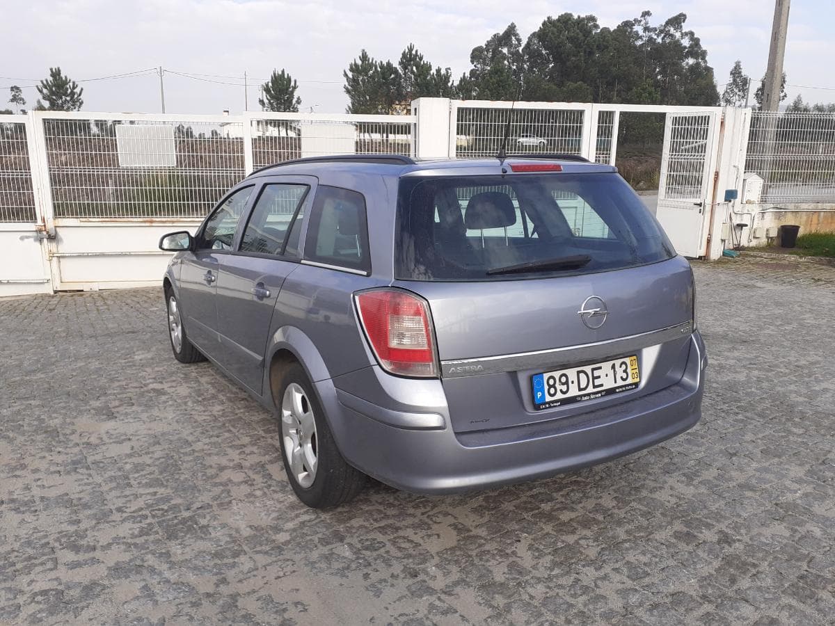 Opel Astra H 1.3 CDTI · Ano 2007 — imagen 6