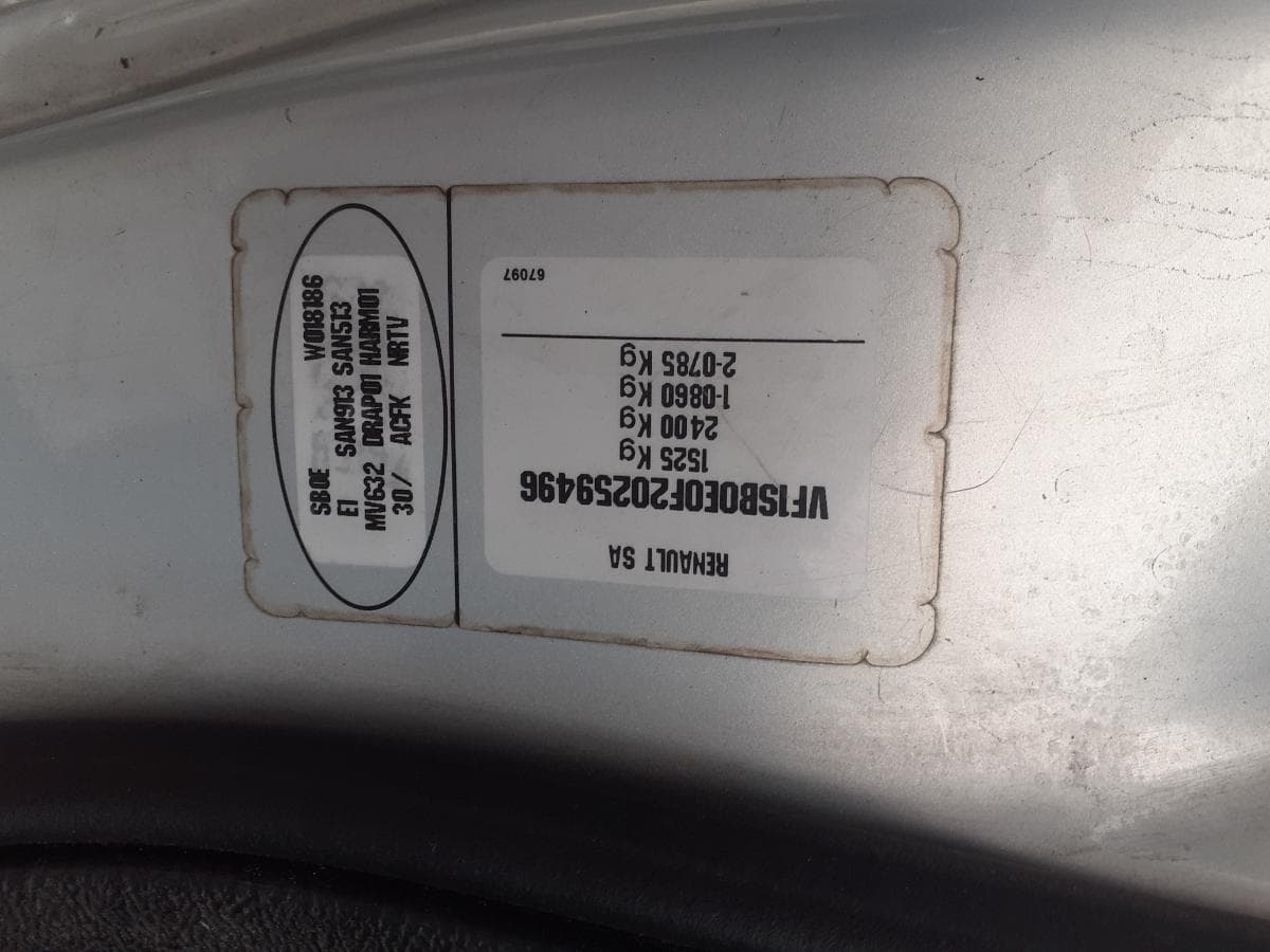 Renault Clio 1.9D · Ano 1999 — image 8