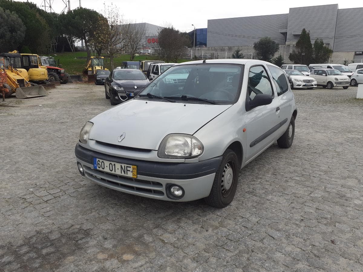 Renault Clio 1.9D · Ano 1999 — image 3