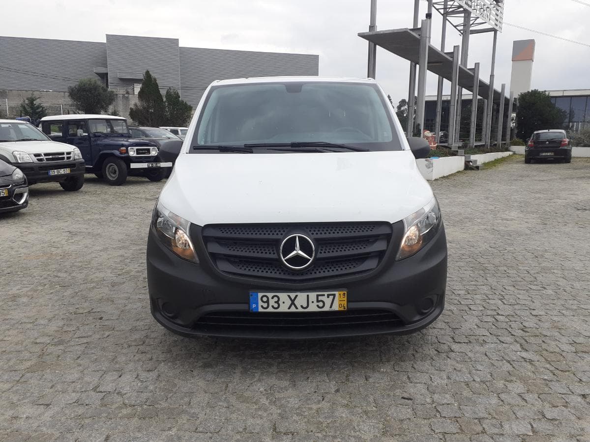 Mercedes-Benz Vito Van 109 CDI · Ano 2019 — imagem 2