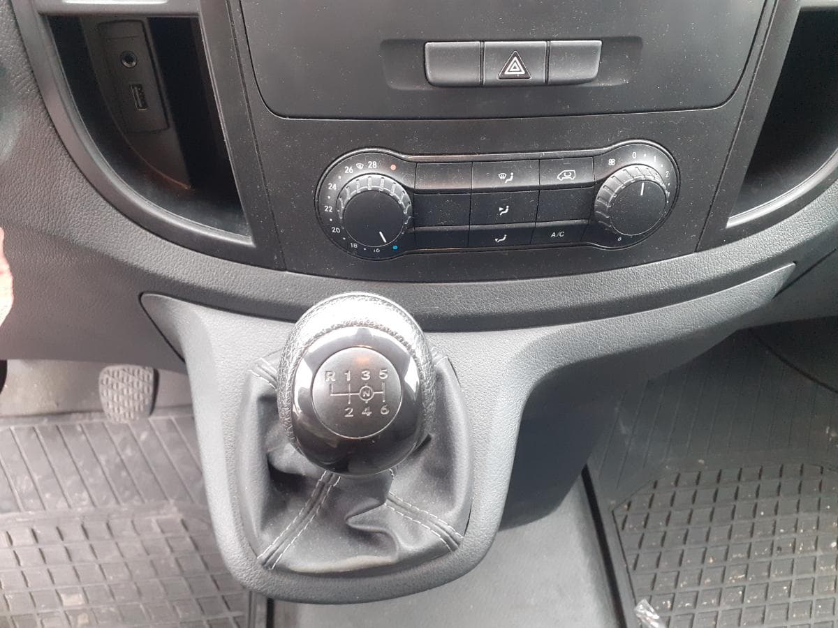 Mercedes-Benz Vito Van 109 CDI · Ano 2019 — imagem 20