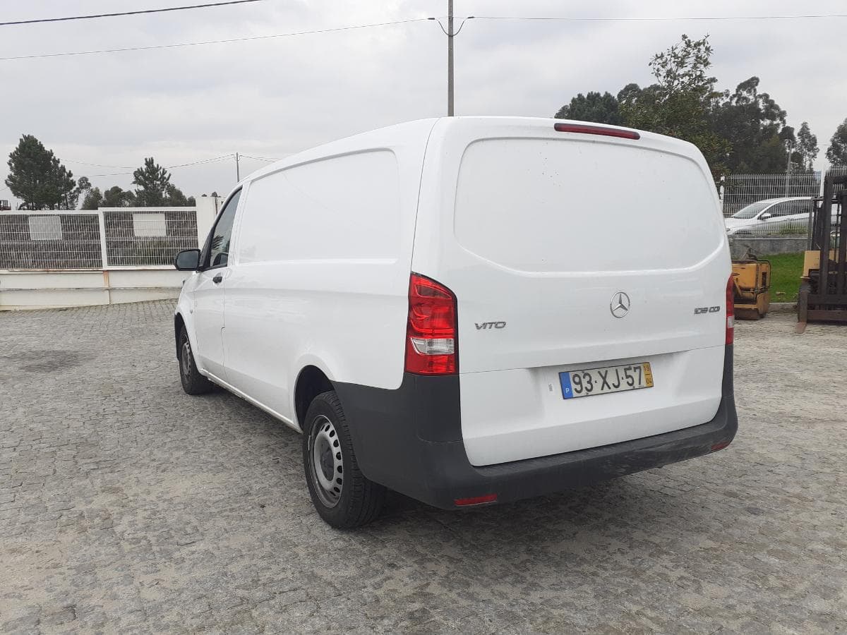 Mercedes-Benz Vito Van 109 CDI · Ano 2019 — imagem 6