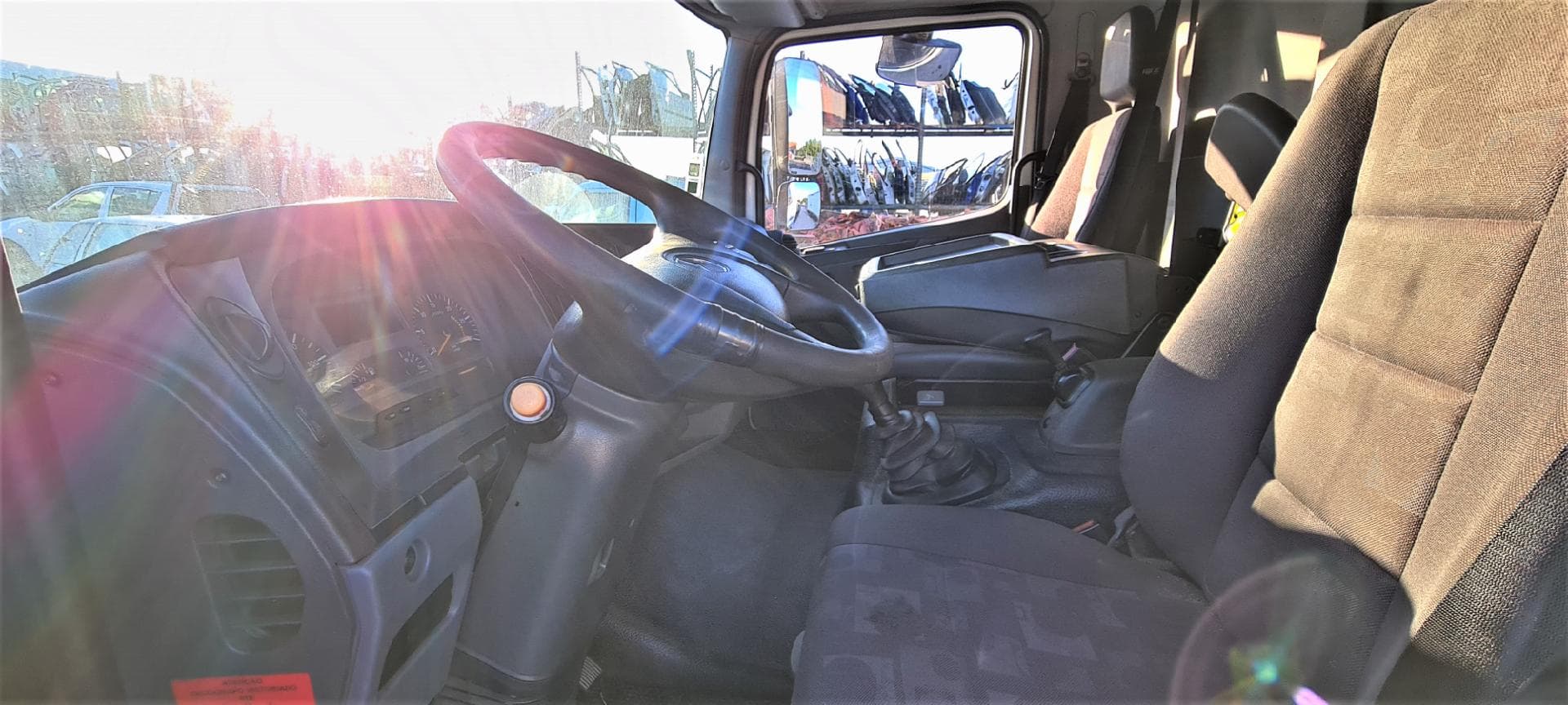 Mercedes-Benz Atego 815 — imagem 18