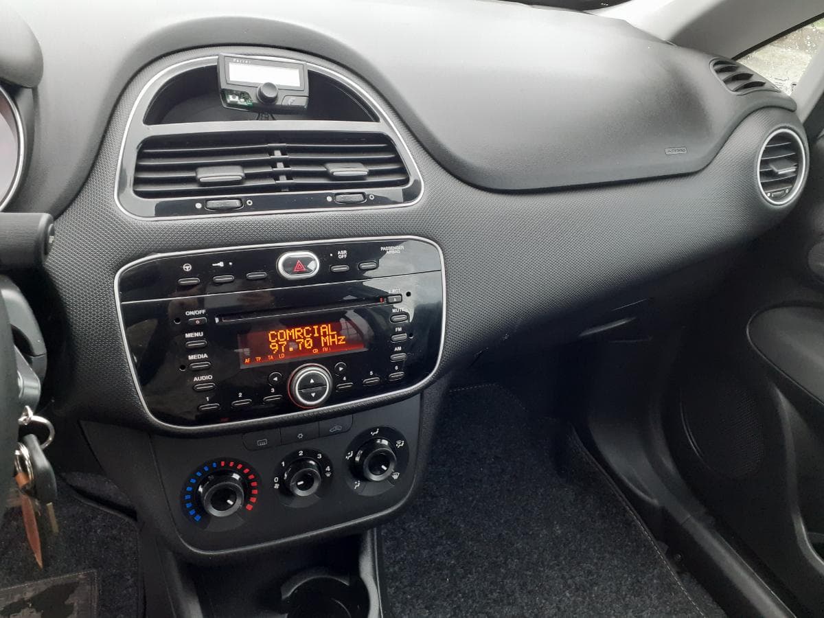 Fiat Punto 1.3D Multijet · Ano 2015 — imagen 21