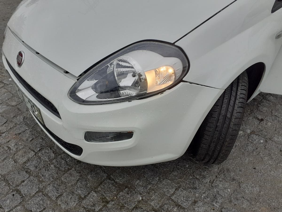 Fiat Punto 1.3D Multijet · Ano 2015 — imagen 8