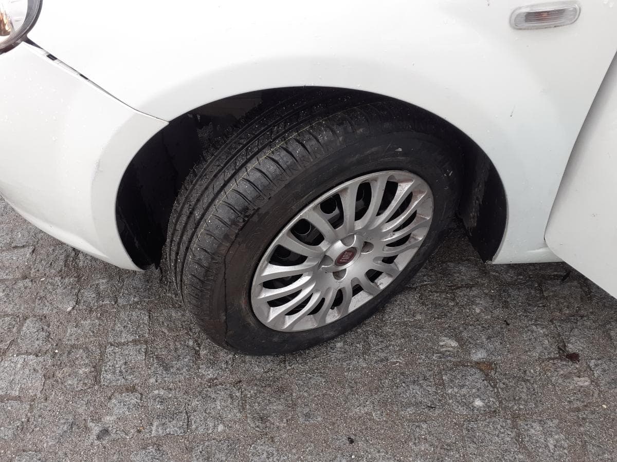 Fiat Punto 1.3D Multijet · Ano 2015 — imagen 16