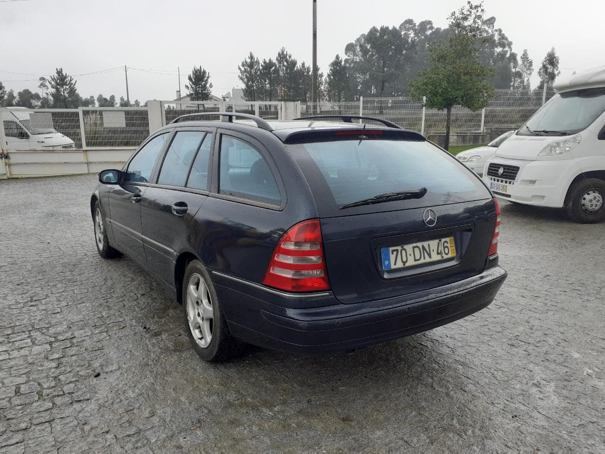 Mercedes-Benz C220 CDI · Année 2003 — image 6