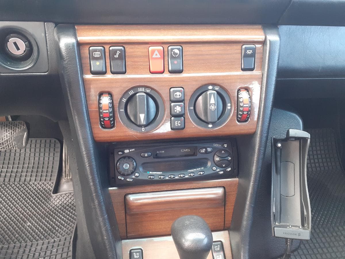 Mercedes-Benz 300D · Ano 1988 — image 16