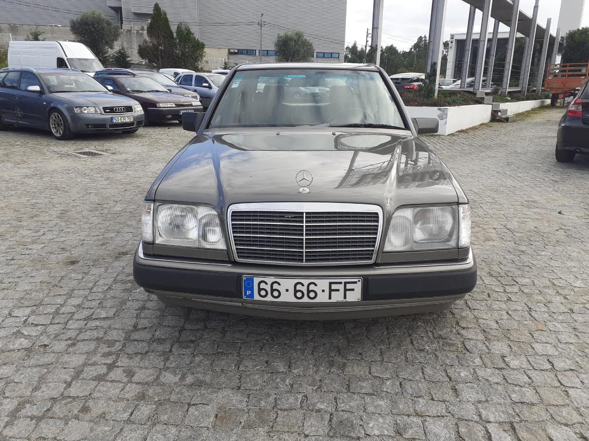 Mercedes-Benz 300D · Ano 1988 — image 3