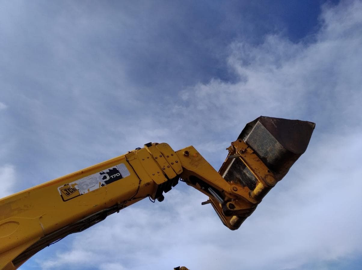 Telescópica JCB 17M — imagem 7