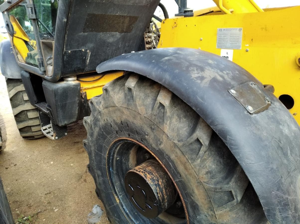 Telescópica JCB 17M — imagem 6