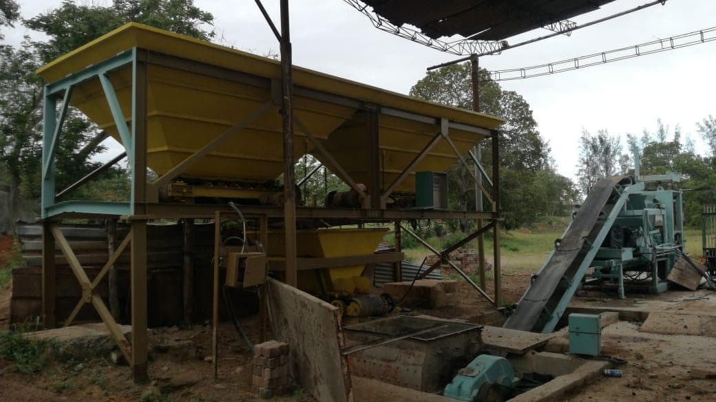 Máquina de blocos e pavê · — image 6