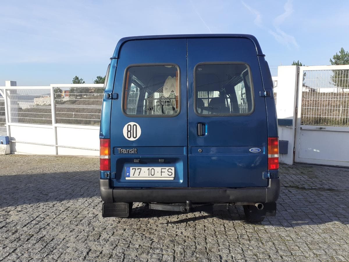Ford Transit 2.5 DI · 3 Lugares — imagem 5