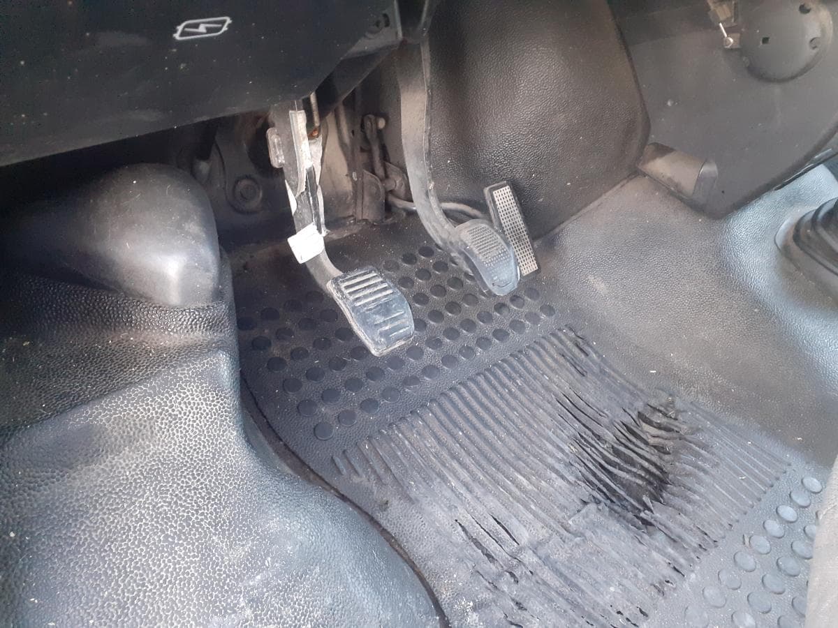 Ford Transit 2.5 DI · 3 Lugares — imagem 20