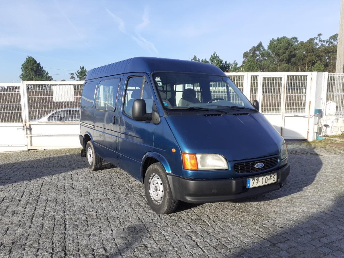 Ford Transit 2.5 DI · 3 Lugares — imagem 3