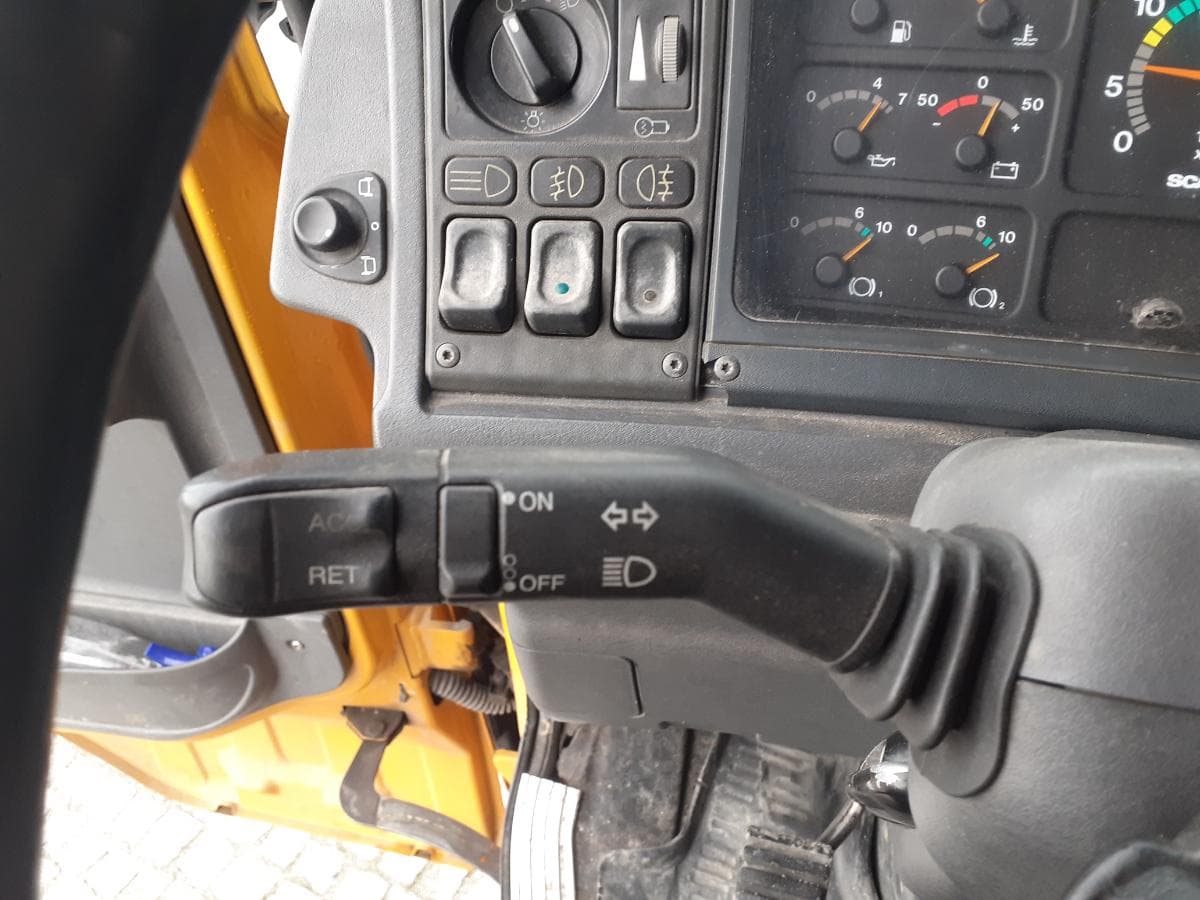 Scania 3 Eixos Direcional · Ano 2004 — imagen 16