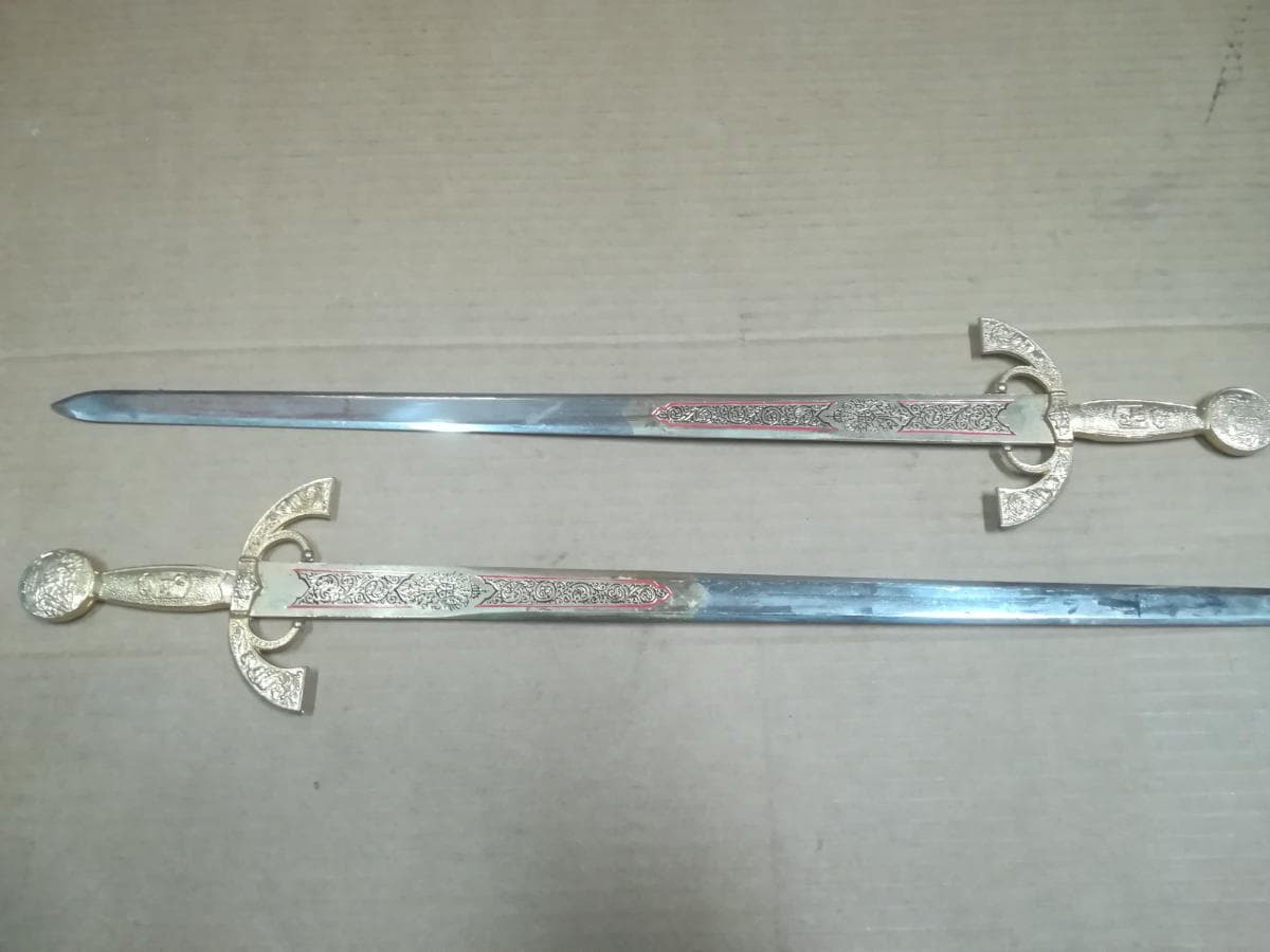 Espadas Douradas — image 2