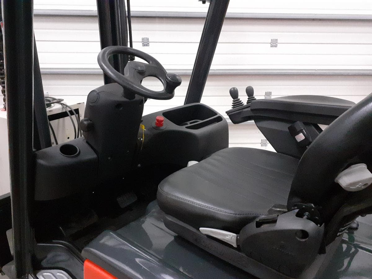 Empilhador Elétrico Linde E20PH — imagem 12