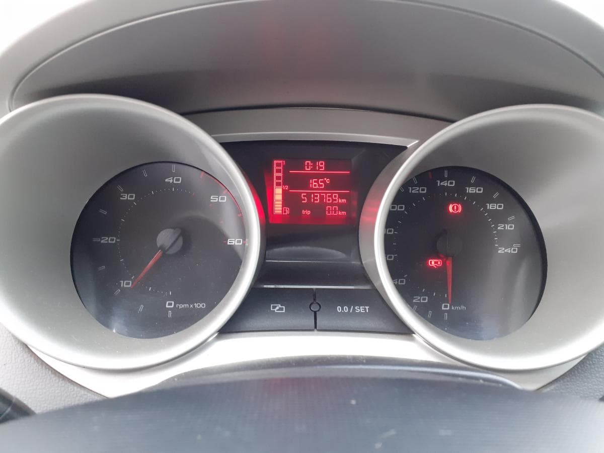 Seat Ibiza 1.9 TDI · Ano 2009 — imagen 13