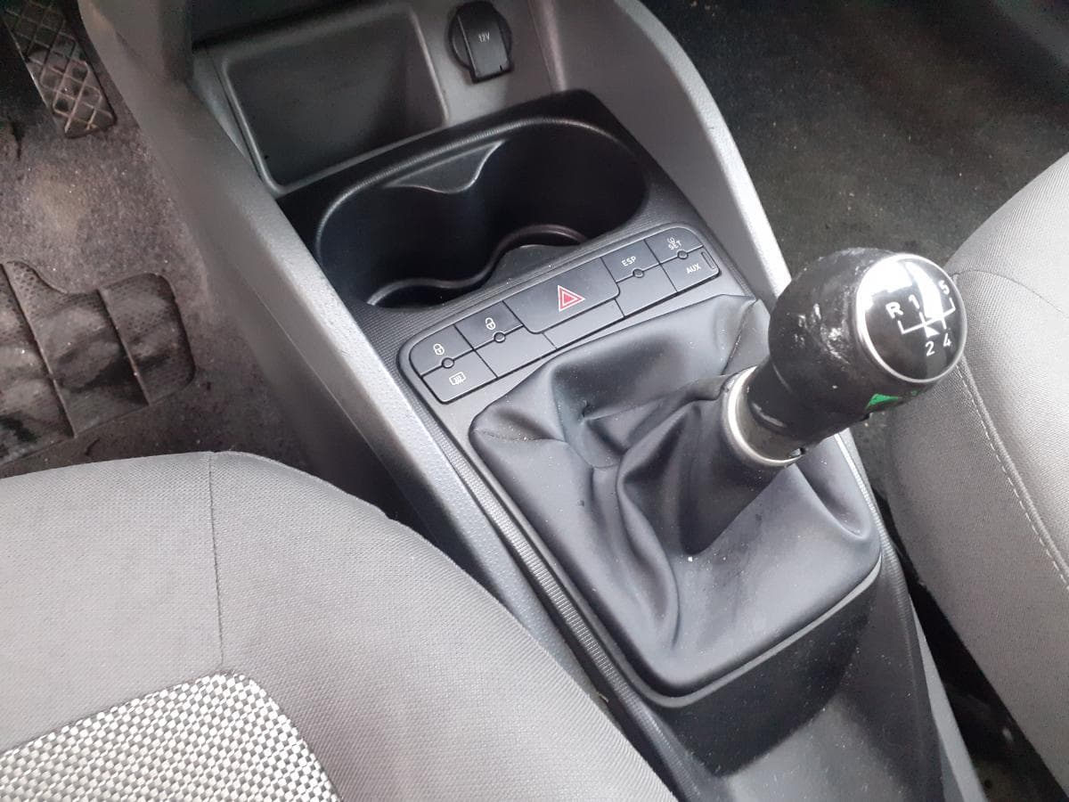 Seat Ibiza 1.9 TDI · Ano 2009 — imagen 16