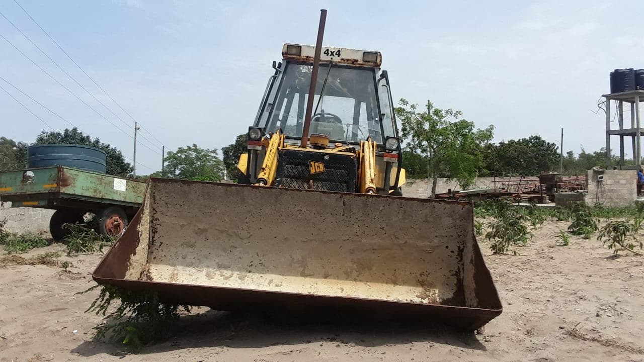 Retroescavadeira JCB - 3CX  4x4 · — image 5
