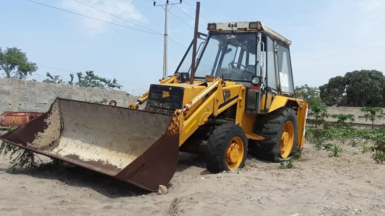 Retroescavadeira JCB - 3CX  4x4 · — image 1