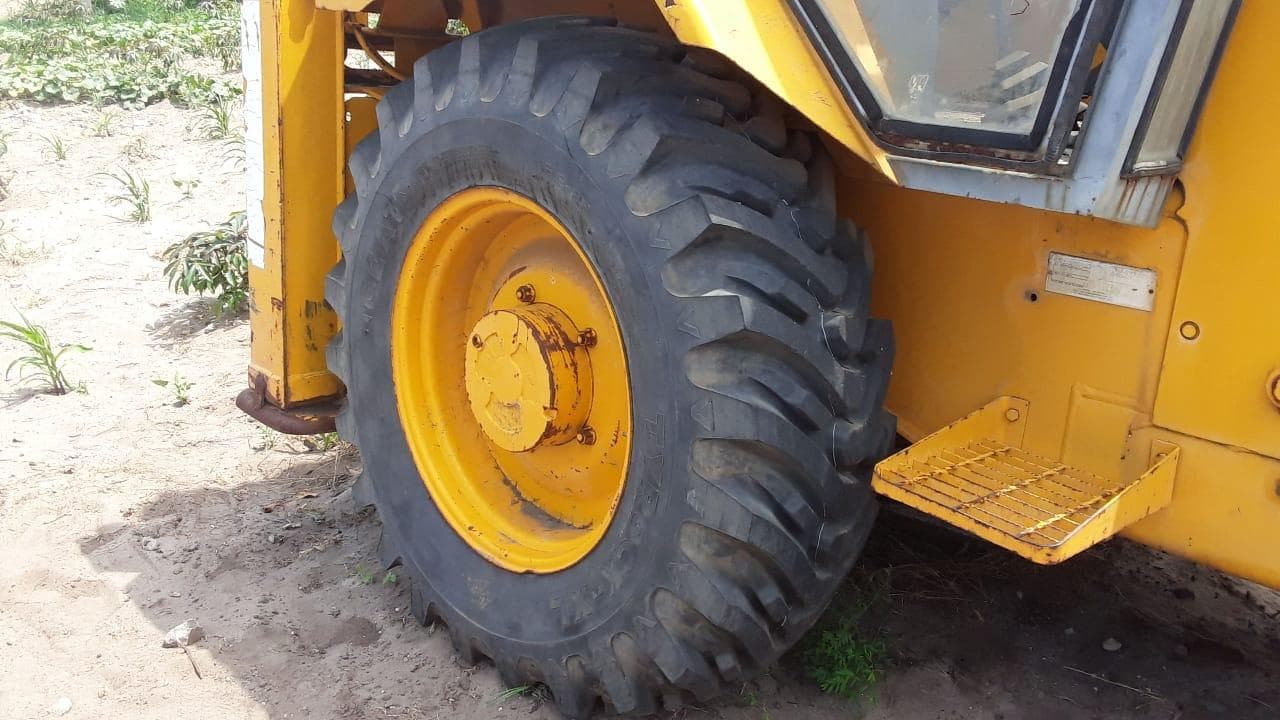 Retroescavadeira JCB - 3CX  4x4 · — image 10