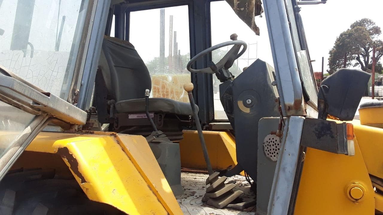 Retroescavadeira JCB - 3CX  4x4 · — image 11