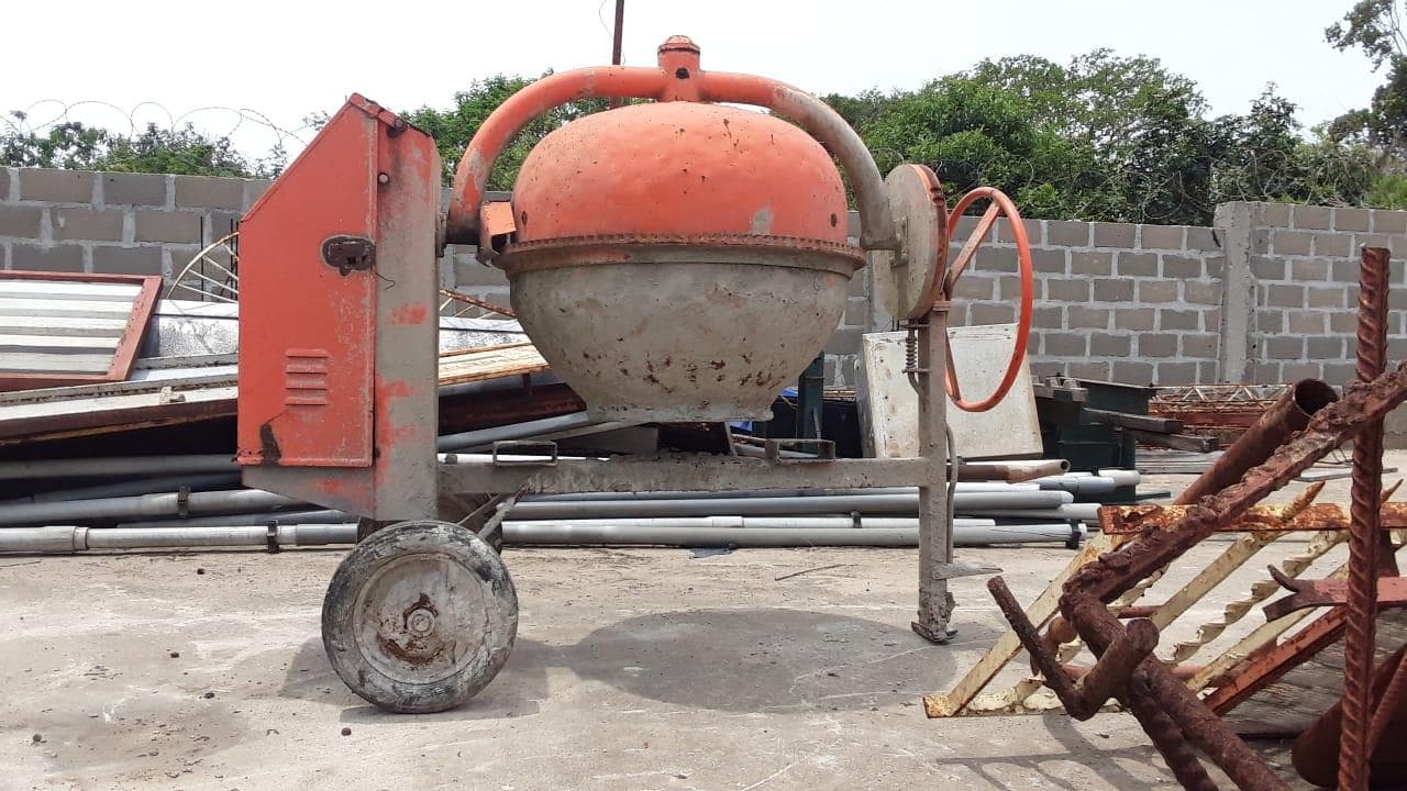 Betoneira IRBAL  320 · — image 2