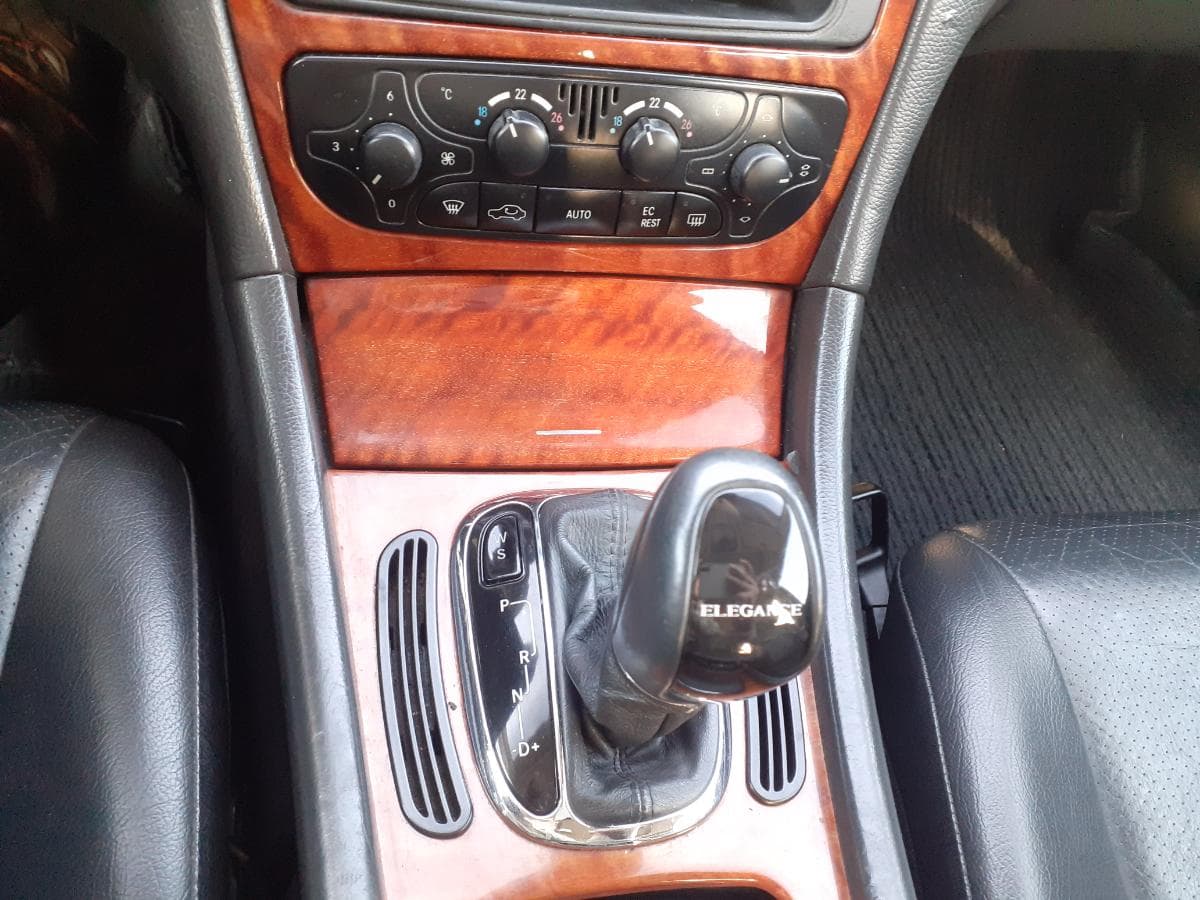 Mercedes-Benz 200 CDI · Ano 2002 — imagem 14