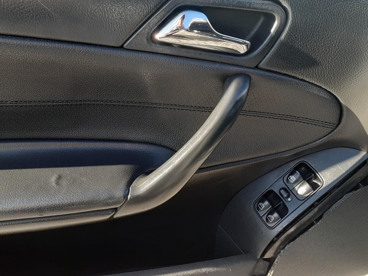 Mercedes-Benz 200 CDI · Ano 2002 — imagem 15