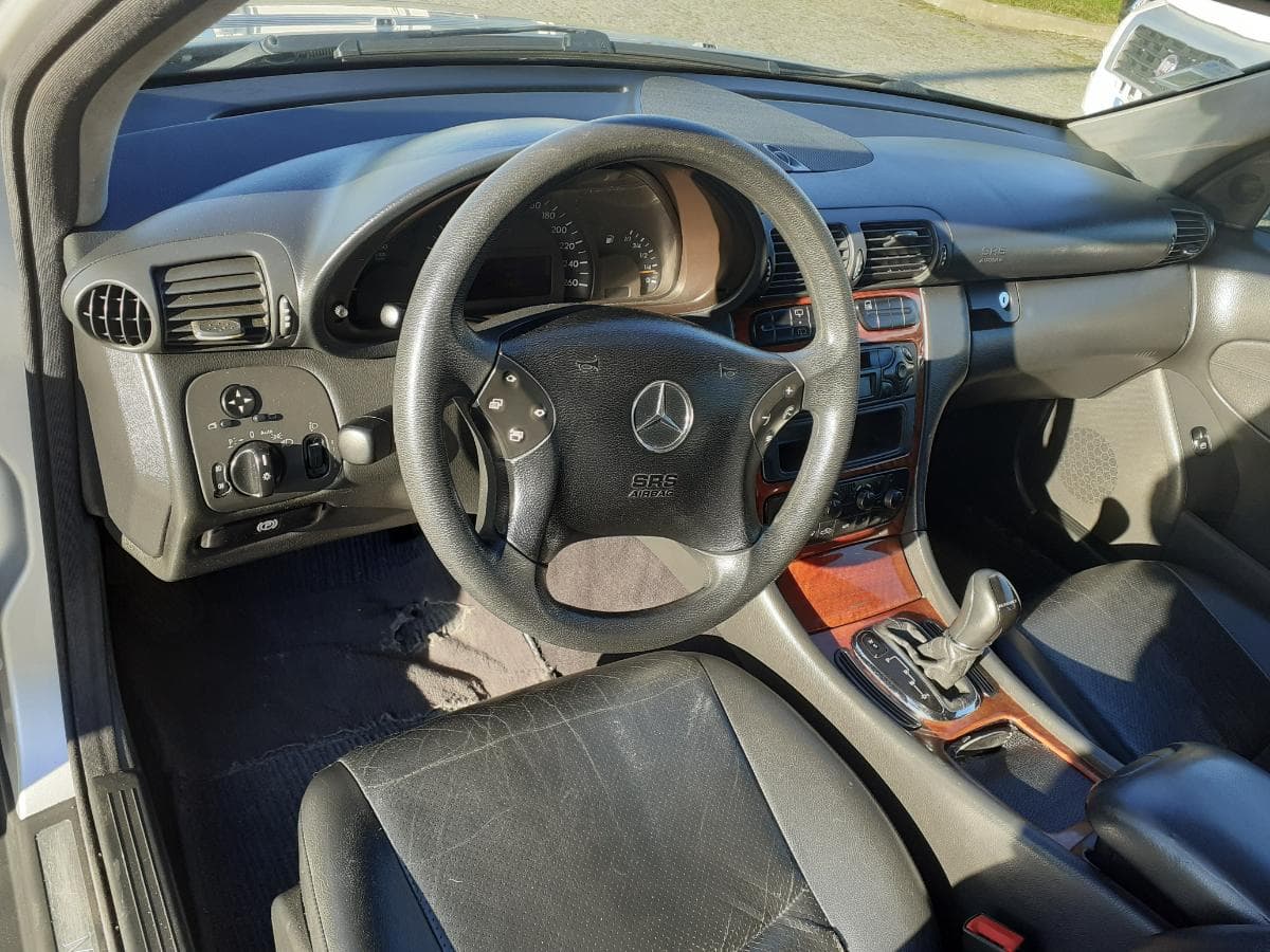 Mercedes-Benz 200 CDI · Ano 2002 — imagem 16