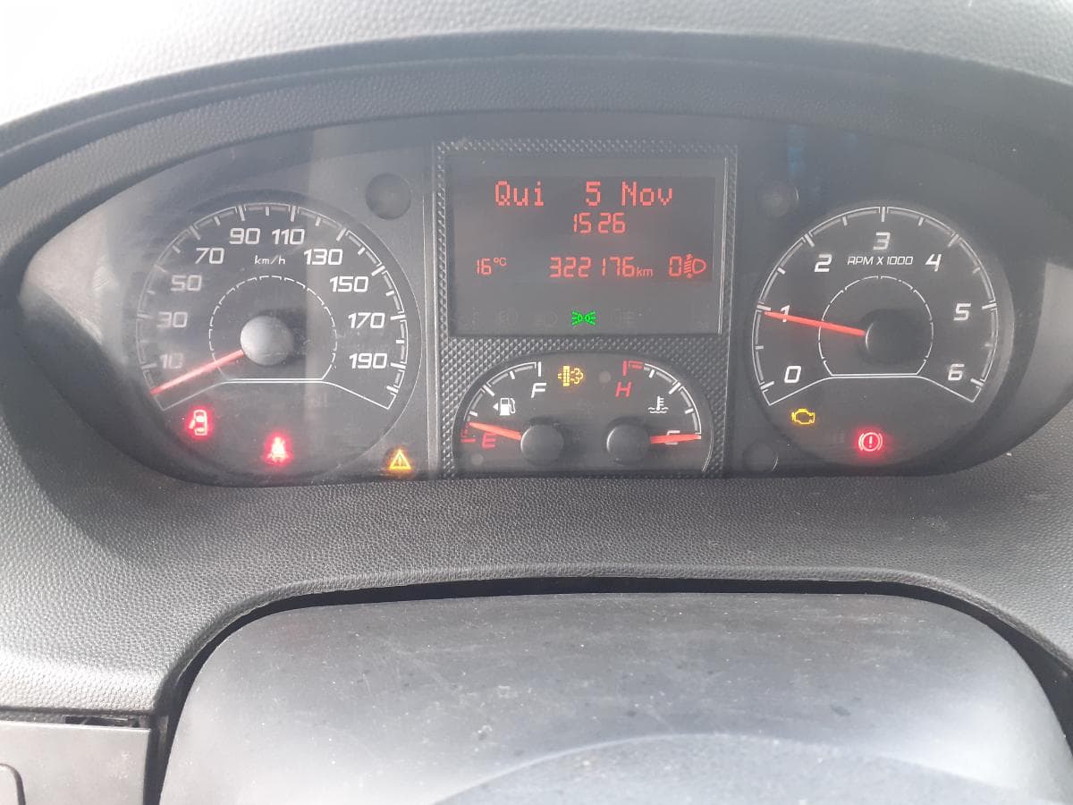 Peugeot Boxer 2.2 HDI Van · Ano 2016 — image 17