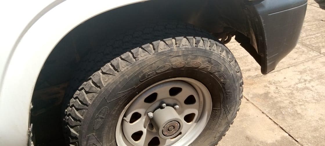 Nissan Patrol GL · — imagem 26