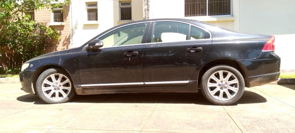 Volvo S80 · — image 11