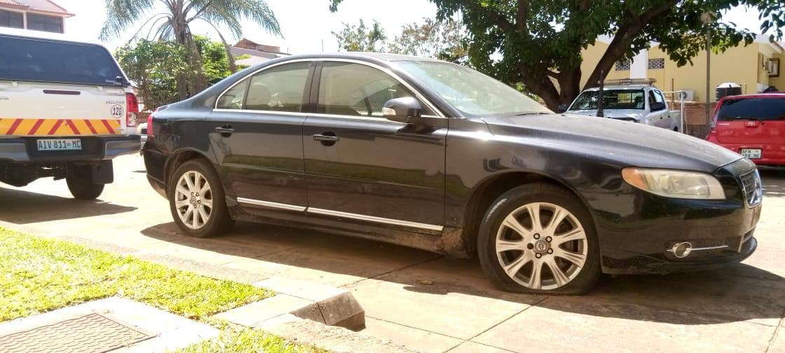 Volvo S80 · — image 5