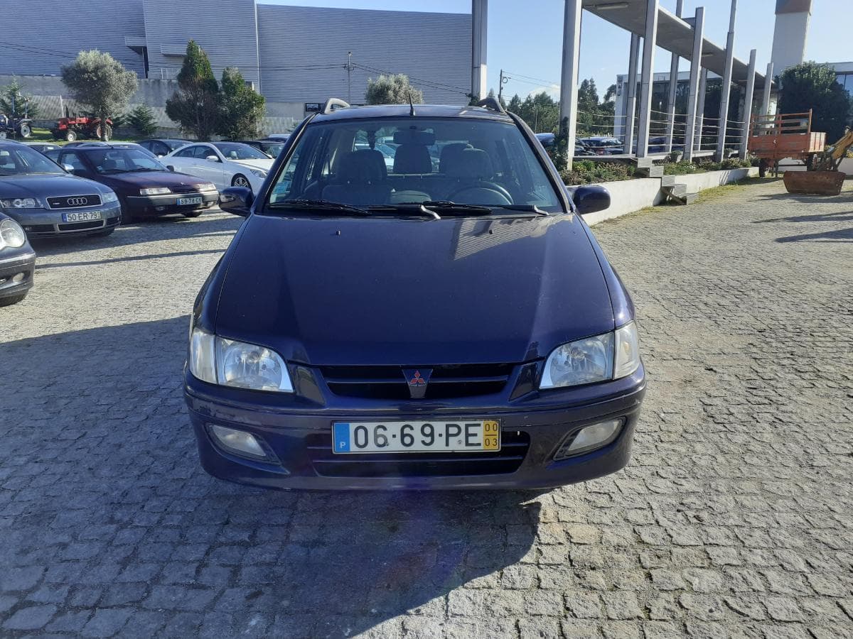 Mitsubishi Spacestar 1.3 · Ano 2000 — imagem 2