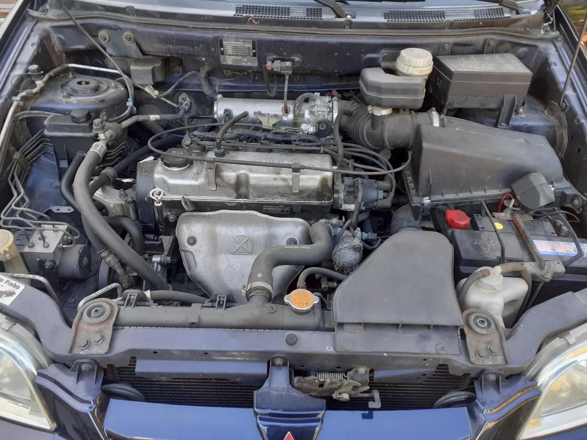 Mitsubishi Spacestar 1.3 · Ano 2000 — imagem 20