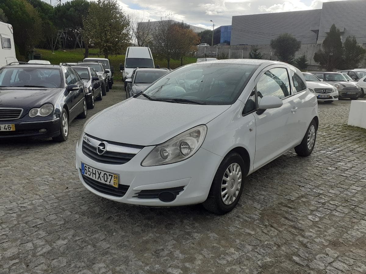 Opel Corsa Van 1.3 CDTI · Ano 2009 — imagem 3