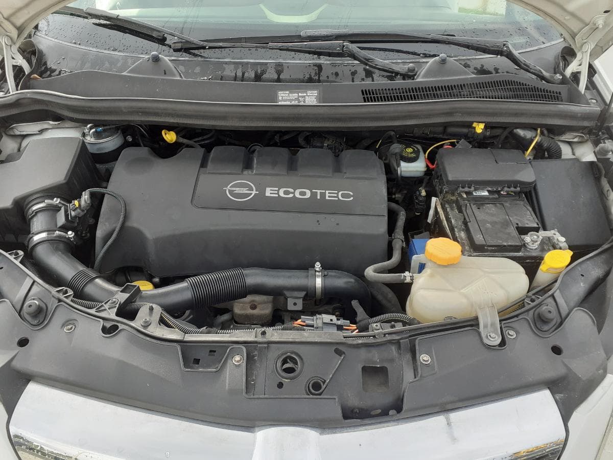 Opel Corsa Van 1.3 CDTI · Ano 2009 — imagem 19
