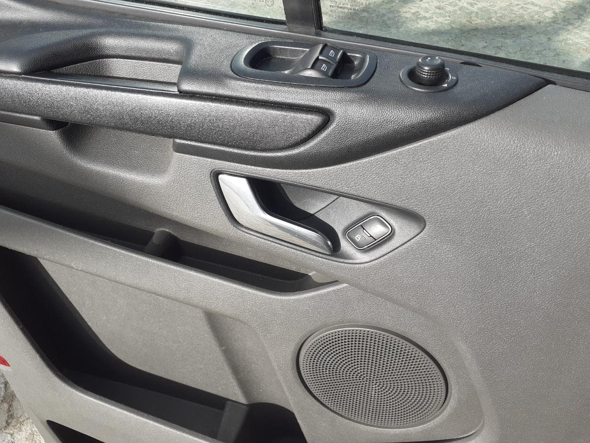 Ford Transit Custom · Ano 2018 — imagem 17