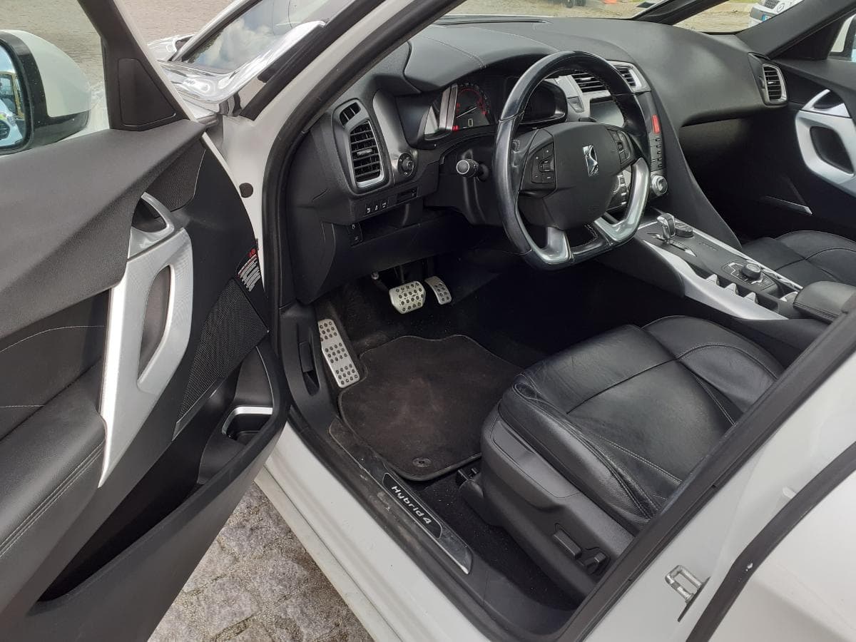 Citroën DS5 Híbrido · Ano 2014 · Híbrido Diesel — imagen 11